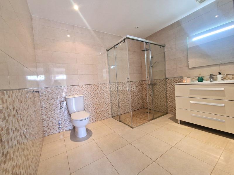 Foto b5c865b8-3f82-41f1-8c92-4486ecf8bc39. House with heating parking pool in Pueblo-Ubanizaciones Alfàs del Pi (l´)