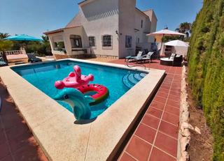 Casa a Barranco Hondo. Una hermosa casa familiar grande de 3 dormitorios situada en la