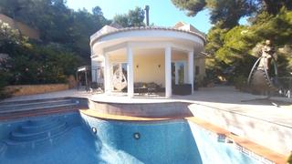 Casa a Altea la Vella. Encantadora villa dentro de la tranquila urbanización santa clar