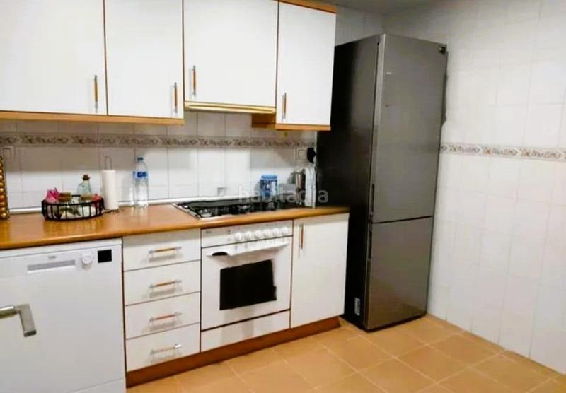 Foto 78d474ec-7460-48f5-892a-b689d740c865. Piso el apartamento cuenta con un amplio salóncomedor con acceso directo a una soleada terraza con vistas a los jardines comunitarios. en Alfàs del Pi (l´)