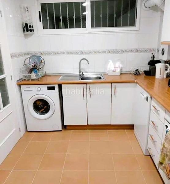 Foto 90489355-7601-400a-a214-9dc5c9036350. Piso el apartamento cuenta con un amplio salóncomedor con acceso directo a una soleada terraza con vistas a los jardines comunitarios. en Alfàs del Pi (l´)