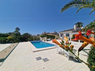 Casa a El Tossal-Bello Horizonte. Espectaculares vistas desde esta villa en la nucia. esta villa s
