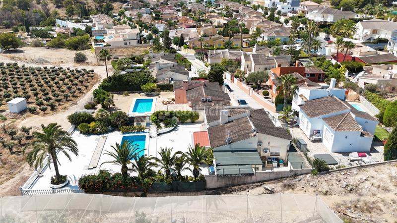 Foto 83e771cd-d0b4-4652-8f29-9093a15fe944. Casa amb calefacció aparcament piscina a El Tossal-Bello Horizonte Nucia (la)