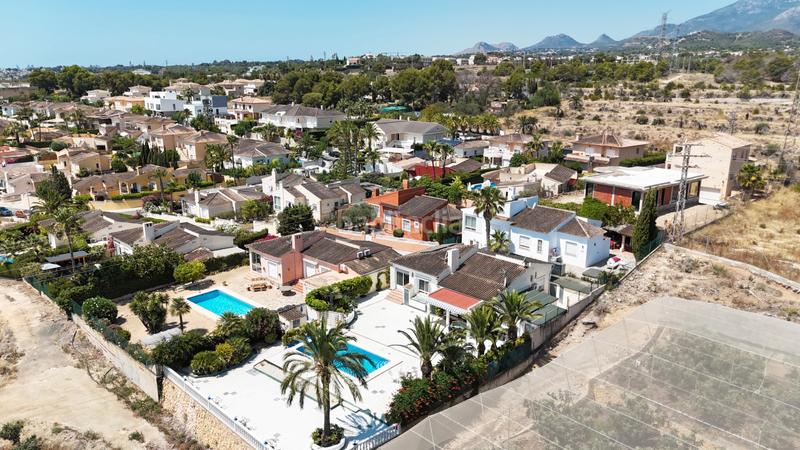 Foto a6a00aea-2174-4623-9025-efe2b130c4ca. Casa amb calefacció aparcament piscina a El Tossal-Bello Horizonte Nucia (la)