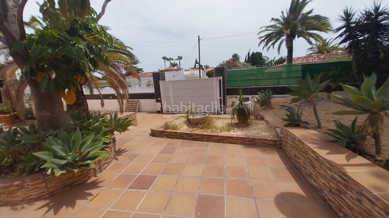 Foto 7a1fc1a2-32af-472d-895f-856dd8d3a148. Casa pareada preciosa chalet ubicada en la bonita urbanización denbsppanorama en la nucia. esta casa tiene 281 m de construidos en una parcela en Nucia (la)