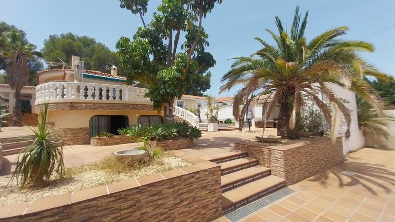 Foto 80dd3088-7d20-439a-8aff-b06923f9f11a. Casa pareada preciosa chalet ubicada en la bonita urbanización denbsppanorama en la nucia. esta casa tiene 281 m de construidos en una parcela en Nucia (la)