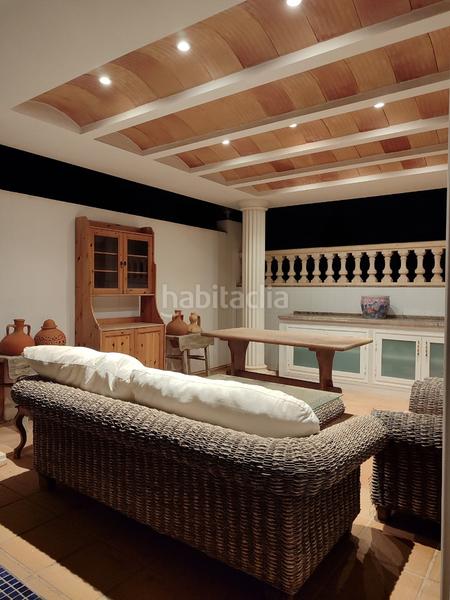 Foto 874ab866-b347-4135-a65a-a49abc007b1c. Casa pareada preciosa chalet ubicada en la bonita urbanización denbsppanorama en la nucia. esta casa tiene 281 m de construidos en una parcela en Nucia (la)