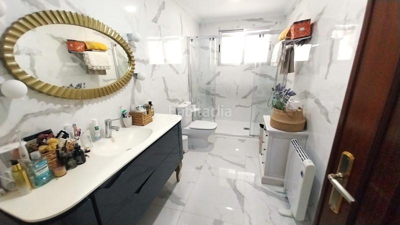 Foto cd4a73c2-7087-4f0b-a296-788aed3d32bb. Casa pareada preciosa chalet ubicada en la bonita urbanización denbsppanorama en la nucia. esta casa tiene 281 m de construidos en una parcela en Nucia (la)
