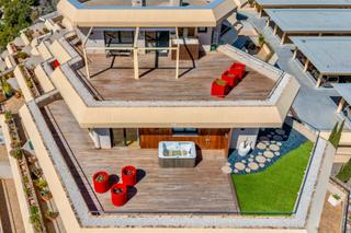 Pis a Altea Hills. Este elegante dúplex en altea la vella ofrece impresionantes vis