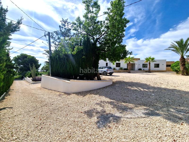 Foto 060696c2-da98-4357-aaf2-a2ec617ba70d. Casa amb calefacció aparcament piscina a Pueblo-Ubanizaciones Alfàs del Pi (l´)