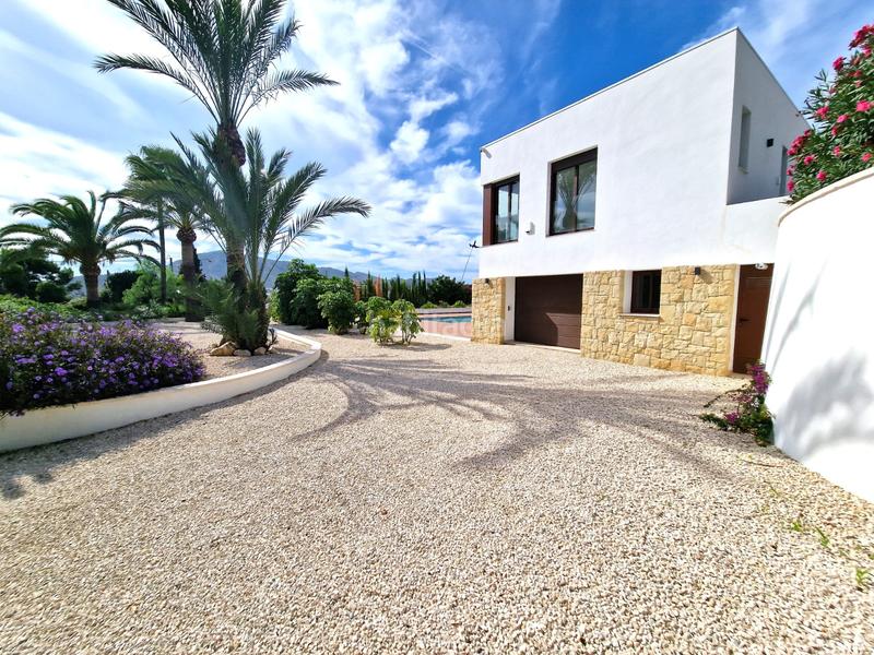 Foto e664c2d0-a5e7-49ea-86b5-cfb405795b4a. Casa amb calefacció aparcament piscina a Pueblo-Ubanizaciones Alfàs del Pi (l´)