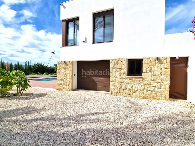 Foto f89f7cfc-8297-4039-9979-d1ef829b72fd. Casa amb calefacció aparcament piscina a Pueblo-Ubanizaciones Alfàs del Pi (l´)