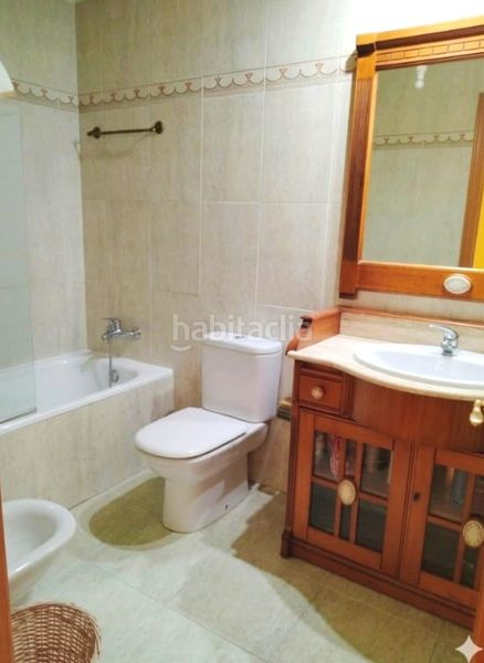 Foto e1e48049-4003-48e0-bb00-be8ed04b50a4. Casa aparellada amb xemeneia calefacció aparcament a Álamo (El)
