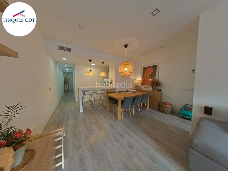 Foto e6aec6d0-594f-42b4-b74e-d45e6c1a1ce0. Etagenwohnung mit heizung parking pool in Vallcarca - Penitents Barcelona