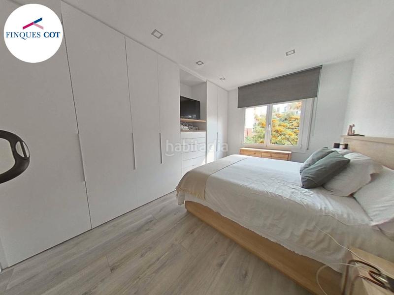 Foto f8b063a8-1837-4c7d-8ec7-7123ccdc25bc. Etagenwohnung mit heizung parking pool in Vallcarca - Penitents Barcelona