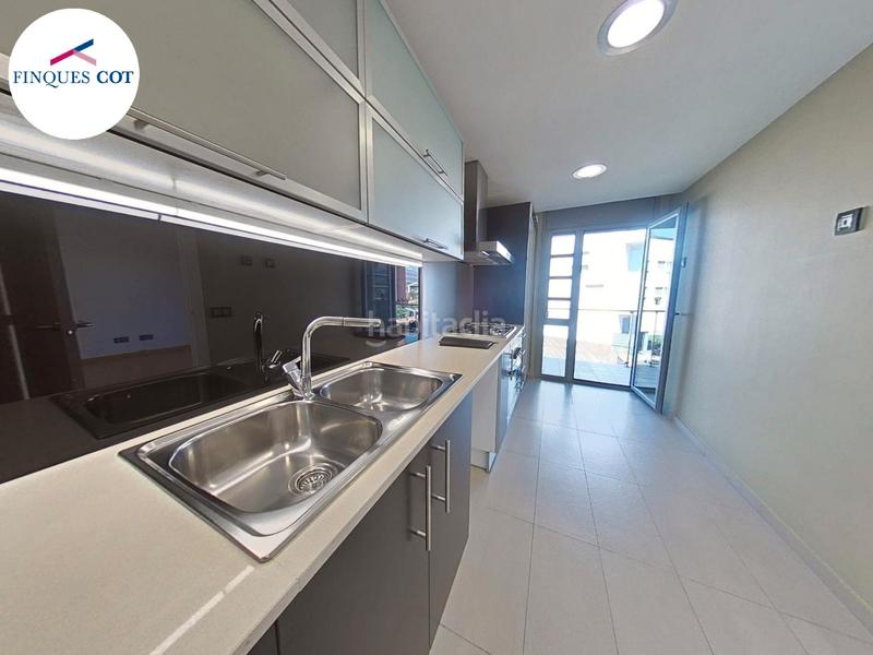 Foto 2eb72730-a62e-42b6-b59a-49600370d048. Pis amb calefacció piscina a Sota el cami ral Granollers