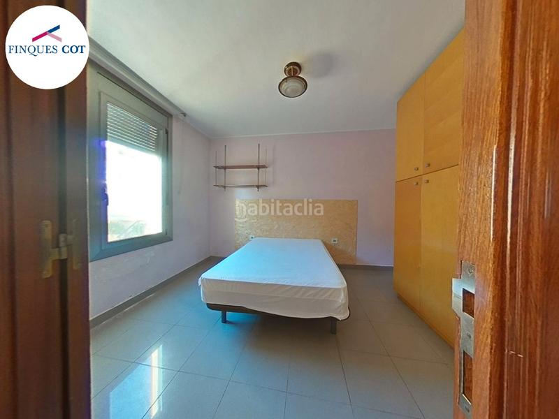 Foto 1612d92a-5517-485b-806d-26e46e09b9c5. Casa  amb terreny i dos pisos llogats en Roca del Vallès (La)