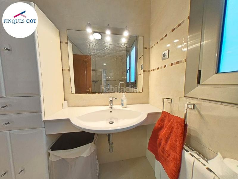 Foto 2fe16dc2-c845-4072-a585-5973fa31e76d. Casa  amb terreny i dos pisos llogats en Roca del Vallès (La)