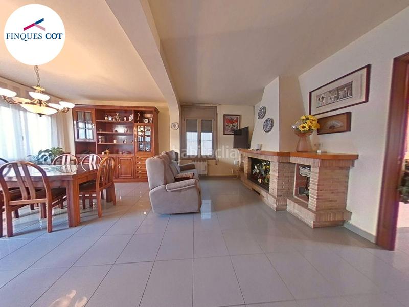 Foto 90cbc516-7605-48d6-8dfd-95b79f619149. Casa  amb terreny i dos pisos llogats en Roca del Vallès (La)