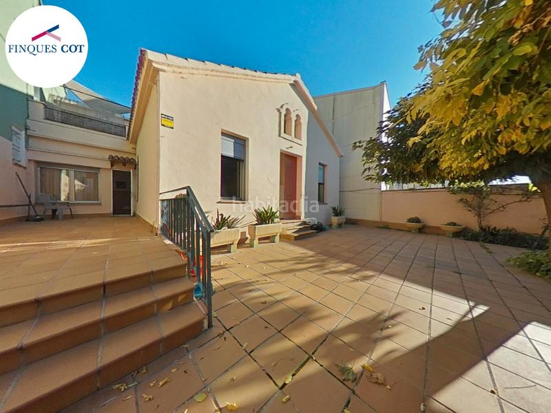 Foto fdb19789-7353-4d5d-b075-3ac946eedb9e. Casa  amb terreny i dos pisos llogats en Roca del Vallès (La)