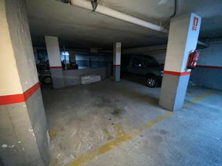 Aparcament cotxe a Carrer de llevant 58. Zona centro