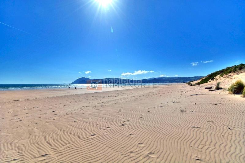 Foto f0f50ee8-5090-4a58-9718-de45cbccaa2a. Appartement avec chauffage dans El Puntal Laredo