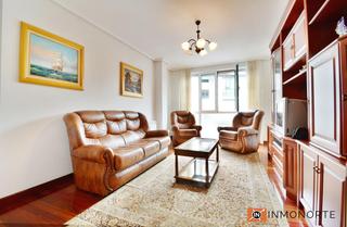 Appartement  La estación. Piso con garaje cerrado en ampuero.