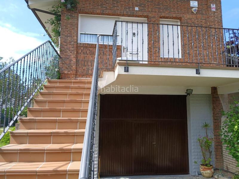 Foto 9ae729db-926f-4cfa-92ce-f44ad6b165bd. Casa pareada  con jardín . en Zona Playa Laredo