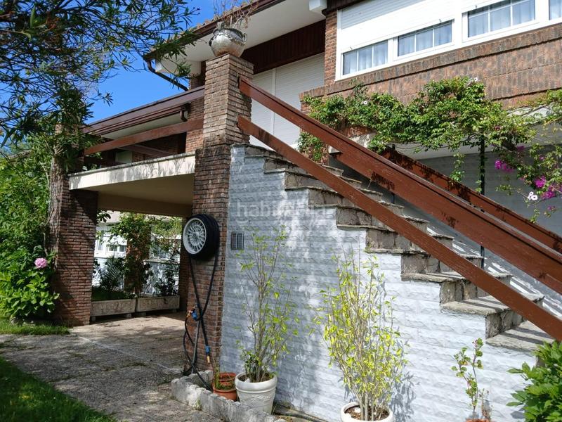 Foto e30f0255-9182-46a8-a13f-6e12032f3c8d. Casa pareada  con jardín . en Zona Playa Laredo