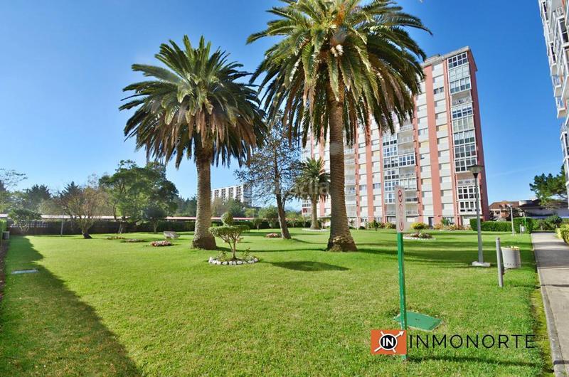 Foto 11a974c0-b567-4d45-b17e-63d27e5b9e07. Planta baixa amb calefacció a Zona Playa Laredo