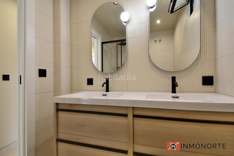 Foto 2661c2da-a32b-4ec3-90c1-662be6000778. Planta baja bajo con jardín a estrenar . en Centro Laredo