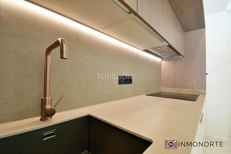 Foto 61bb29bc-b307-494f-aed8-8c8b7f74597e. Planta baja bajo con jardín a estrenar . en Centro Laredo