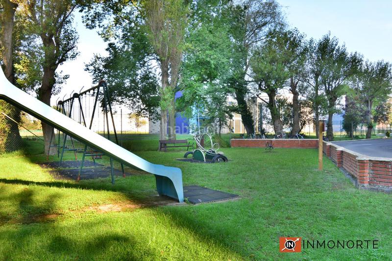 Foto 59819975-5e05-4659-a39b-ec7efc61382f. Ground floor with heating parking in Zona Playa Laredo