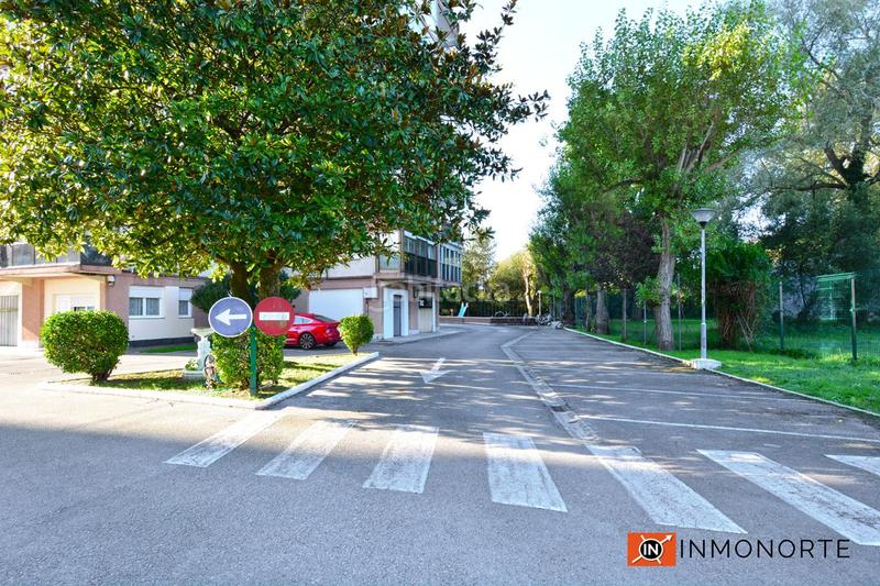 Foto 5eae06bb-1f0b-4ed5-ba68-3ec8058f98f2. Ground floor with heating parking in Zona Playa Laredo