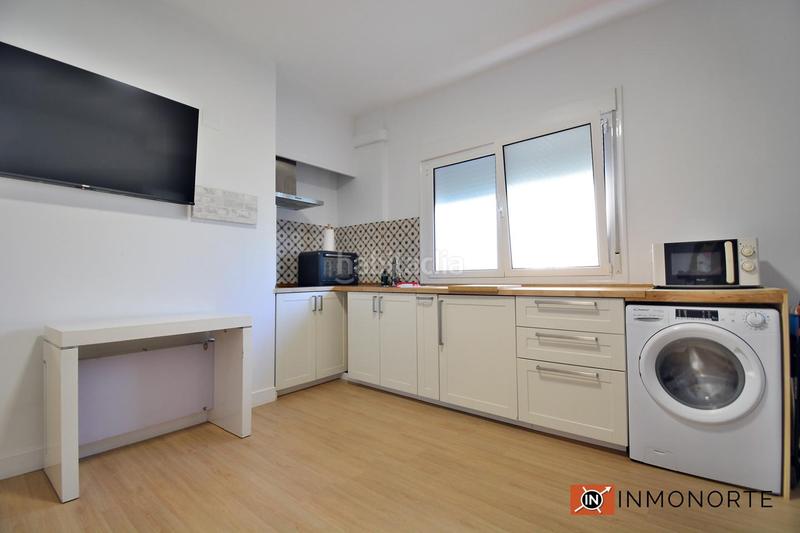 Foto 965e640f-bfa2-41e0-868d-0ccbd8d605c7. Ground floor with heating parking in Zona Playa Laredo