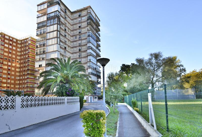 Foto 3c8b1a59-decc-42df-918c-31514496e9e7. Monolocale con parcheggio in Zona Playa Laredo