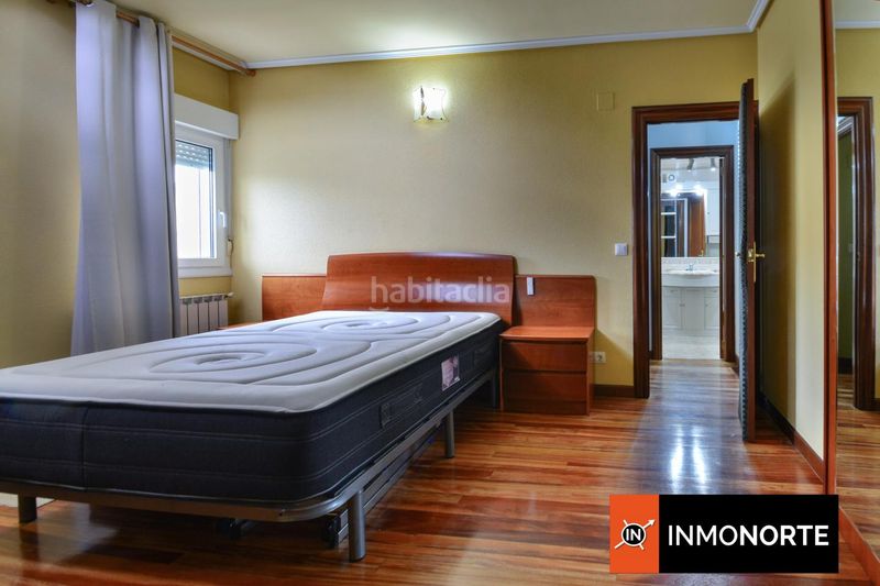 Foto b19b459c-8389-4abe-b60a-5b644eed92c8. Dúplex amb calefacció aparcament a Bárcena de Cicero