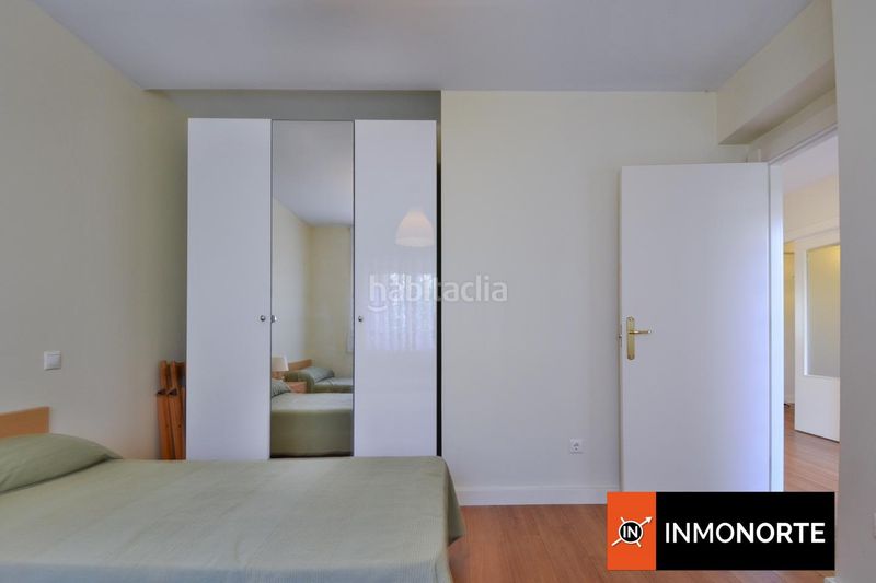 Foto 0ccfe583-1628-4bb5-b869-264e184e12ac. Casa amb calefacció a Carlos V Laredo