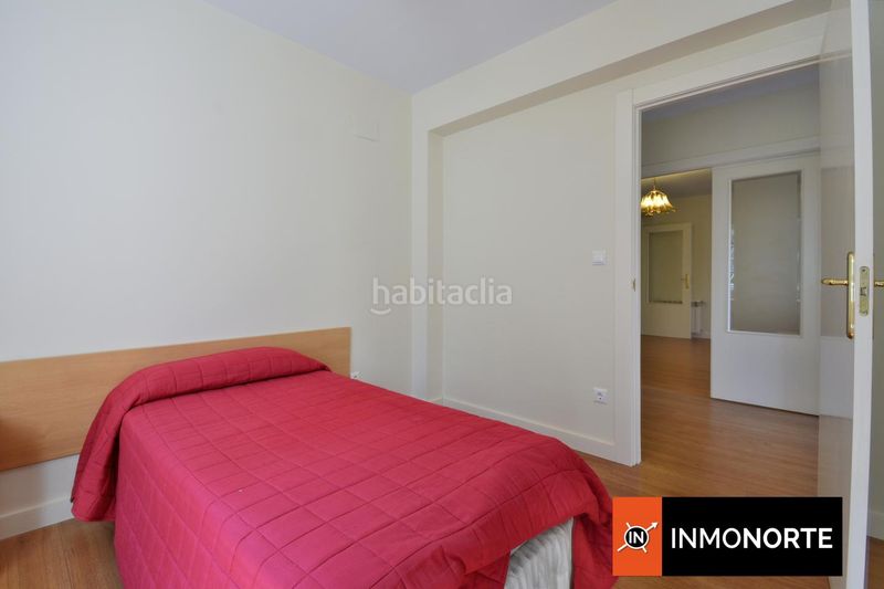 Foto 4bd7db1e-fba4-4d4c-a3c5-6026b7ce6cbe. Casa amb calefacció a Carlos V Laredo