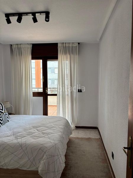 Foto c3e1623d-ec1c-4629-817c-24f57b0f5f13. Location duplex dans Zona Playa Laredo