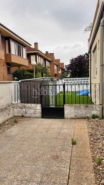 Foto e82d9f5f-13e3-4bde-a14f-d6e48eb81082. Location duplex dans Zona Playa Laredo