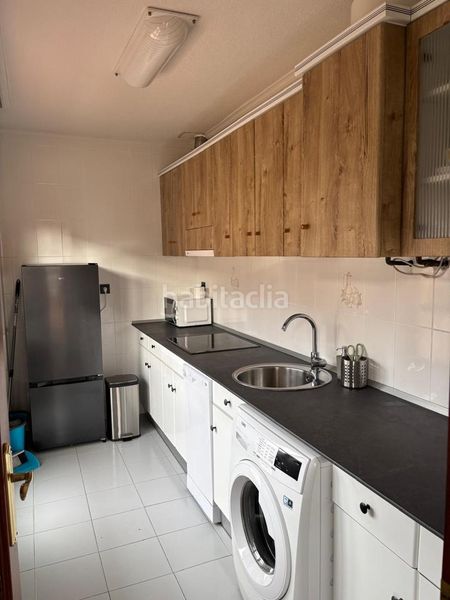 Foto f3c32be5-72bf-49d5-bad7-6f9a2f36ba16. Location duplex dans Zona Playa Laredo