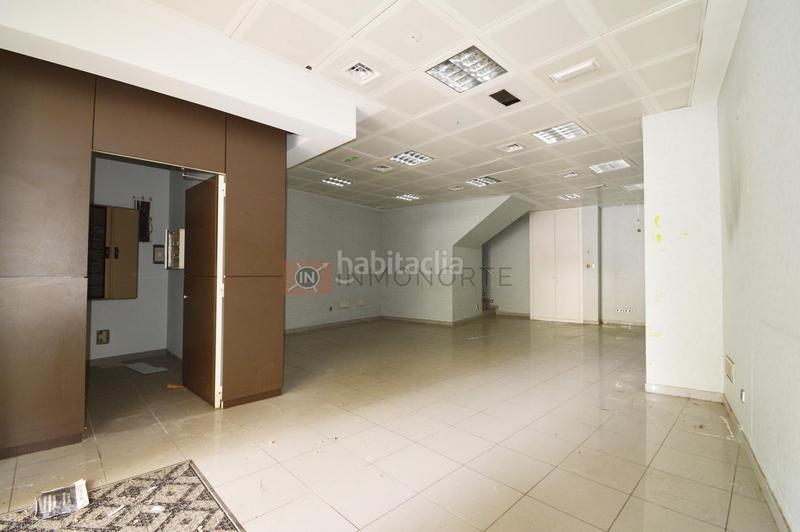 Foto 019cabbf-0d08-451d-9760-106c02611e85. Lloguer local comercial a lópez seña 6 a Centro Laredo