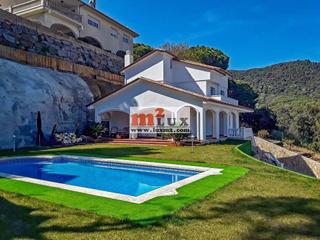 Casa a Cabrils. Villa cómoda en cabrils, costa maresme.