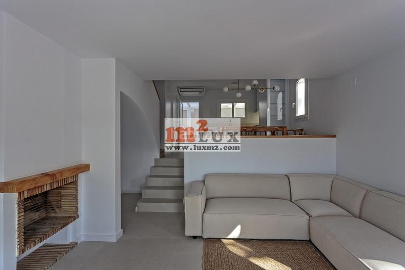 Foto 39b34855-bed9-4d16-9226-61aa70dc9597. Semi detached house with fireplace parking pool in Lloret de Mar