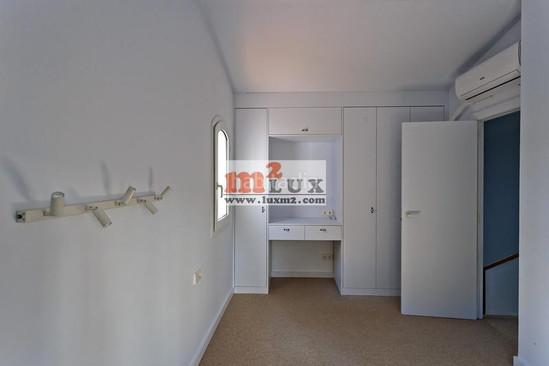 Foto 8712470d-0131-49be-971b-864c3ce3b68e. Semi detached house with fireplace parking pool in Lloret de Mar