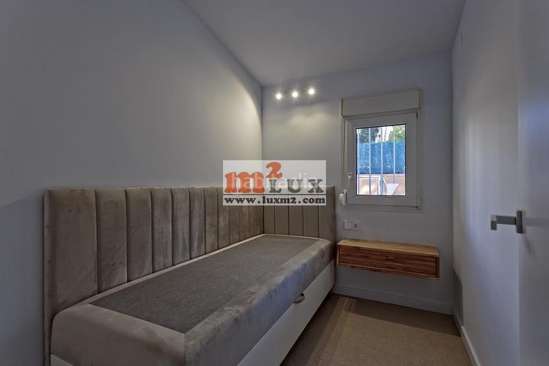 Foto a328e5c2-5fd7-4996-97bc-1db111b5bf77. Semi detached house with fireplace parking pool in Lloret de Mar