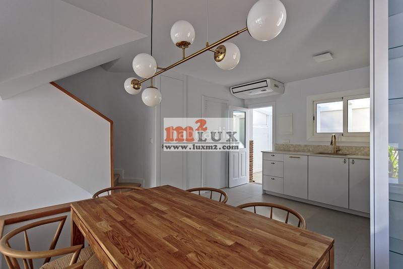 Foto ef4e71f3-2c0f-40ed-b2ee-226a29f7e6fa. Semi detached house with fireplace parking pool in Lloret de Mar