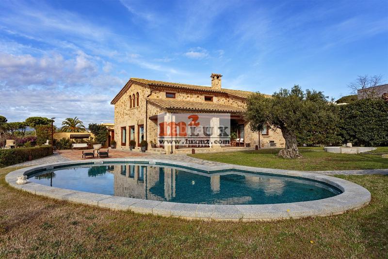 Foto 539bc6f0-a9ca-4fd3-a4db-d6fee9c6ab96. Casa con camino parcheggio piscina in Sant Pol Sant Feliu de Guíxols