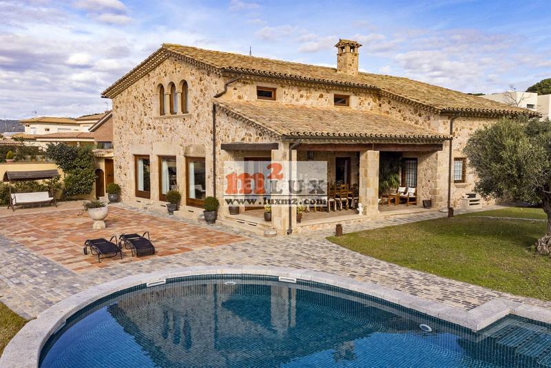 Foto 53b63f62-5f8f-48ec-a350-4c3cd8dfbec9. Casa con camino parcheggio piscina in Sant Pol Sant Feliu de Guíxols